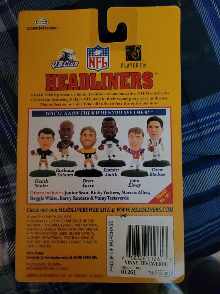 Vinny Testaverde - Corinthian (NFL Throwbacks Headliners) action figure collectible [Barcode 608326012617] - Main Image 2
