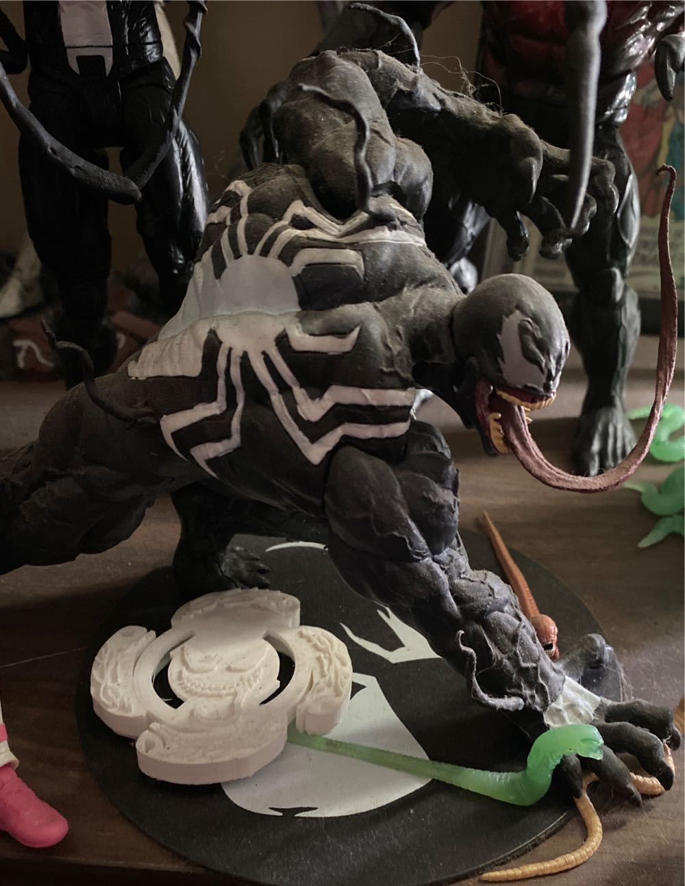 Venom    action figure collectible - Main Image 2