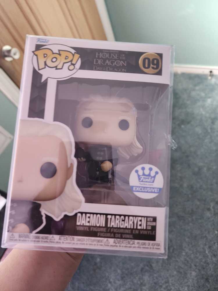 House Of The Dragon 09 Daemon Targaryen With Dragon Egg Exclusive # 09 Slip And Box Include Multicolored 3.75 Inches  action figure collectible [Barcode 889698668606] - Main Image 2