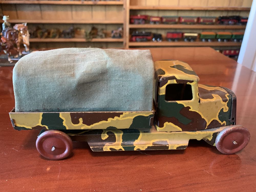 British Truck - Unmarked (British) action figure collectible - Main Image 2