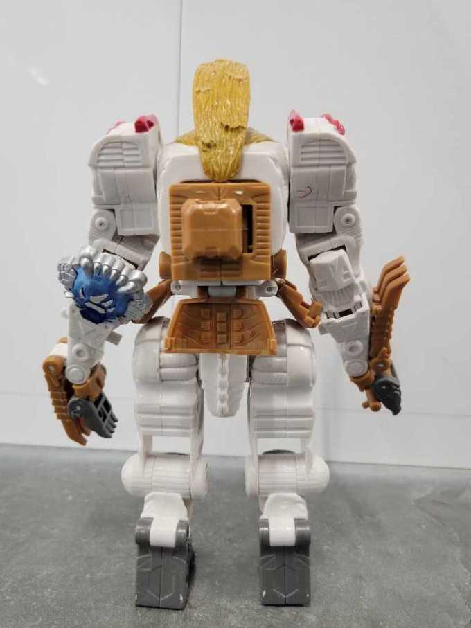 Leo Prime Target Robot Mode - Hasbro (Universe 2.0) action figure collectible - Main Image 4