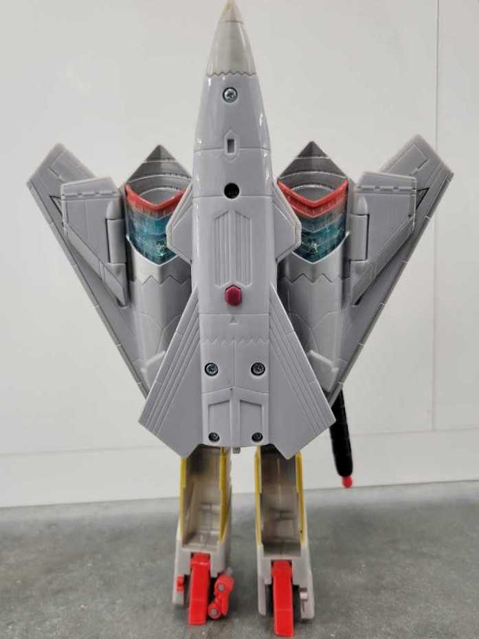 Silverbolt 2nd Robot Mode - Hasbro (Universe 2.0) action figure collectible - Main Image 4