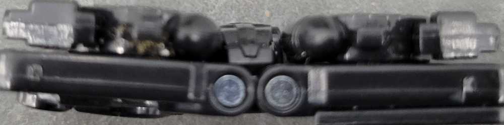 Ravage 2nd With Hound Cassette Mode - Hasbro (Universe 2.0) action figure collectible - Main Image 2