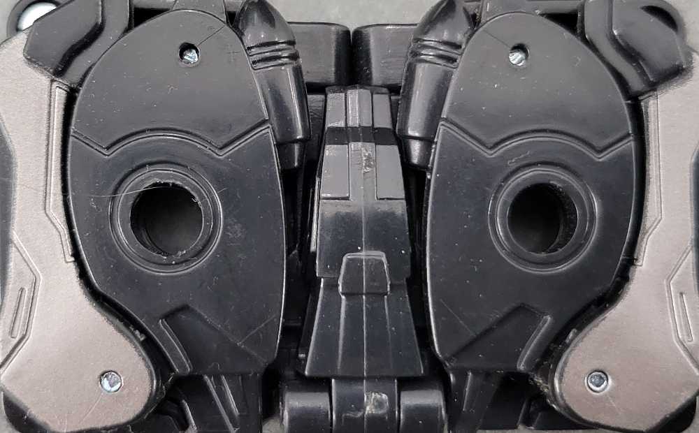 Ravage 2nd With Hound Cassette Mode - Hasbro (Universe 2.0) action figure collectible - Main Image 3