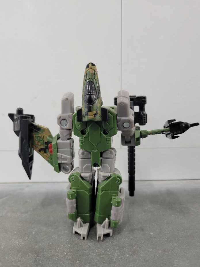 Air Raid 1st Robot Mode - Hasbro (Movie) action figure collectible - Main Image 4