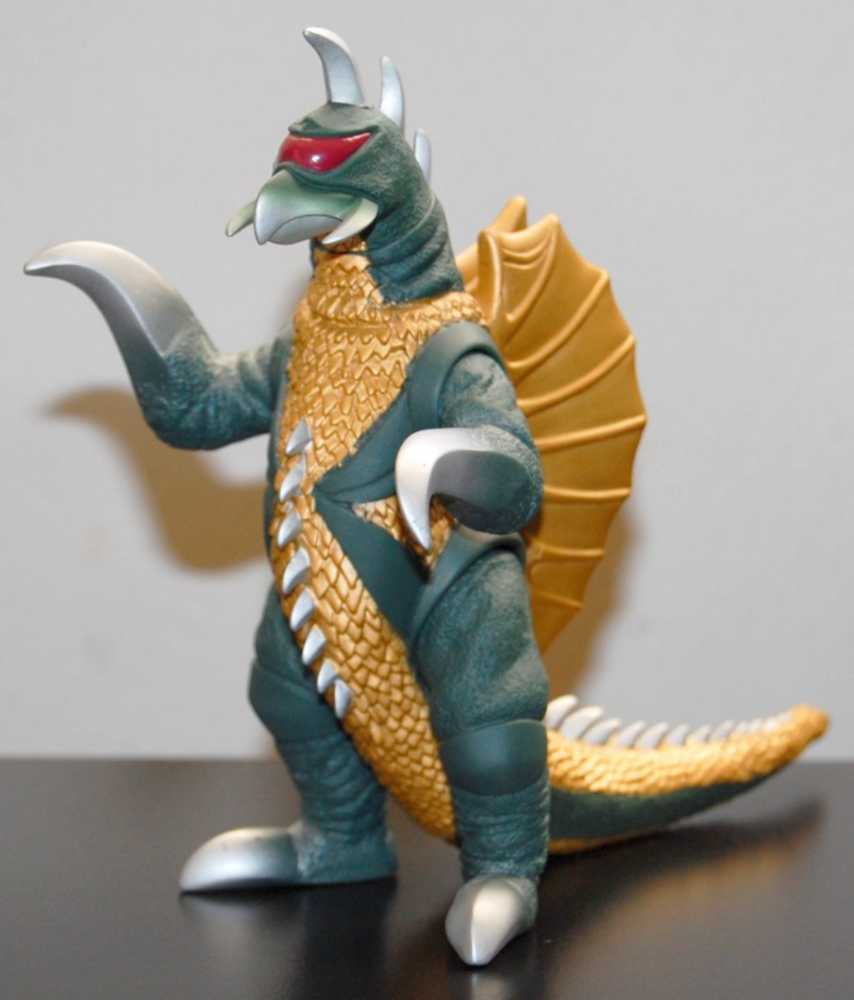 Gigan 1972 Bandai Creations 2002 - Bandai (Godzilla) action figure collectible - Main Image 2