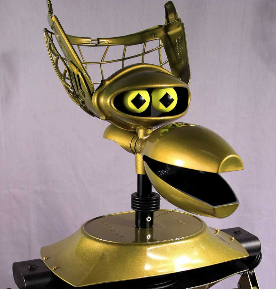 Crow T. Robot Replica  (Mystery Science Theater 3000) action figure collectible - Main Image 2