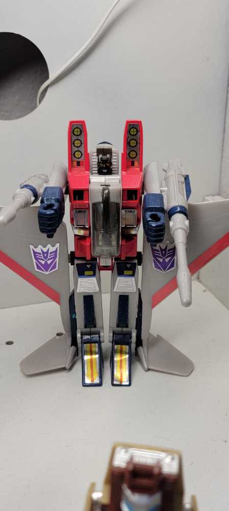 Starscream Reissue   action figure collectible - Main Image 1