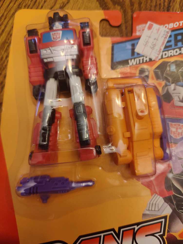 Inferno (Action Masters) (Transformers) action figure collectible - Main Image 4