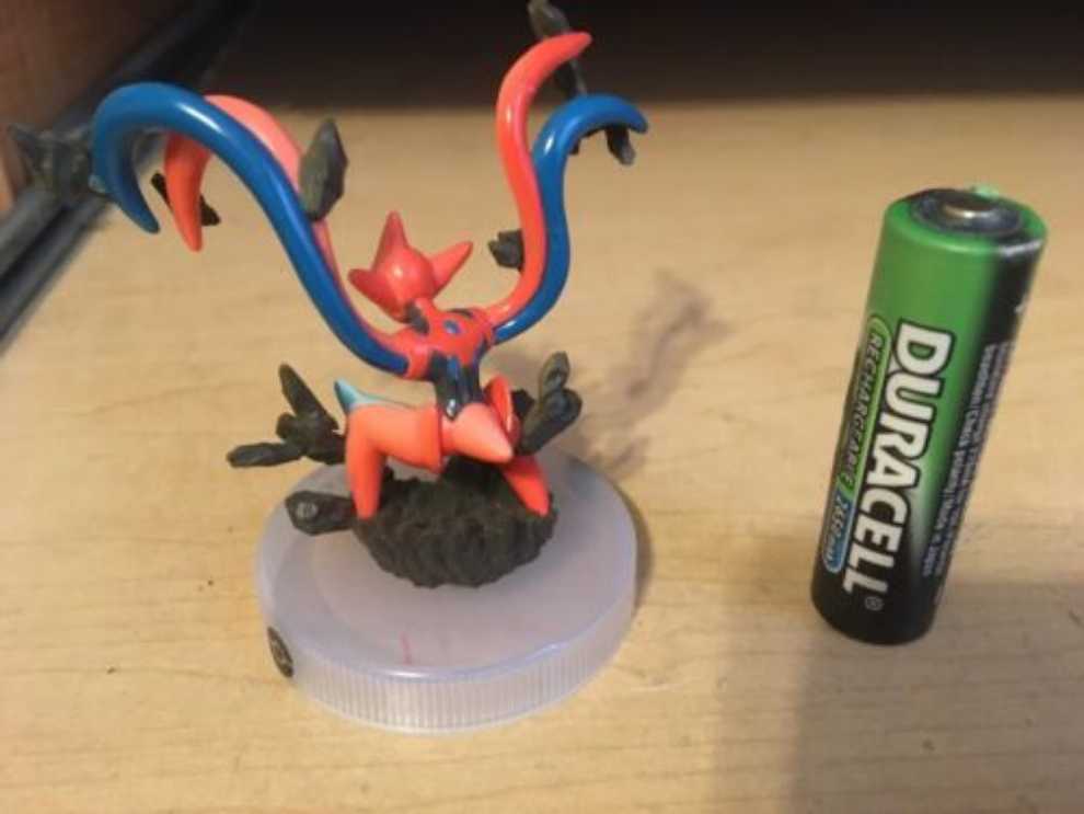 Deoxys Pokémon Black and White PVC Figure  (Pokémon) action figure collectible - Main Image 4