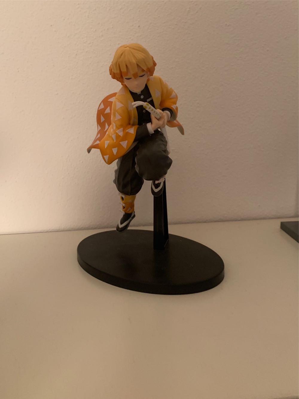 Zenitsu - Bandai/Banpresto (Demon Slayer) action figure collectible [Barcode 4983164185478] - Main Image 2