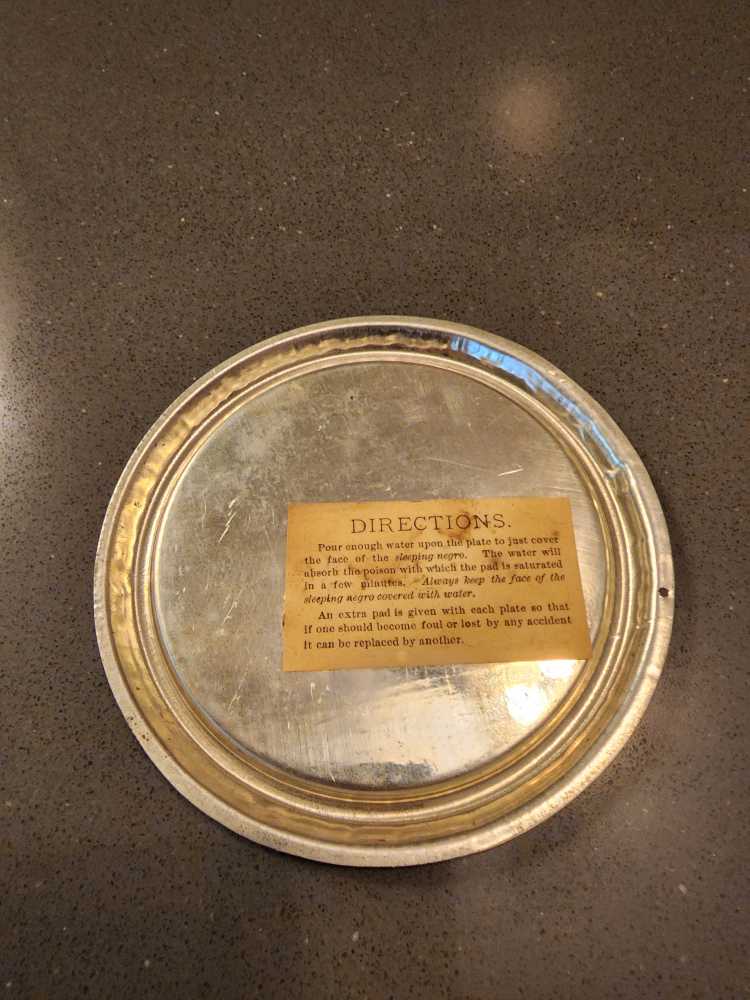 The Original Fly Poison Saftey Plate  action figure collectible - Main Image 2