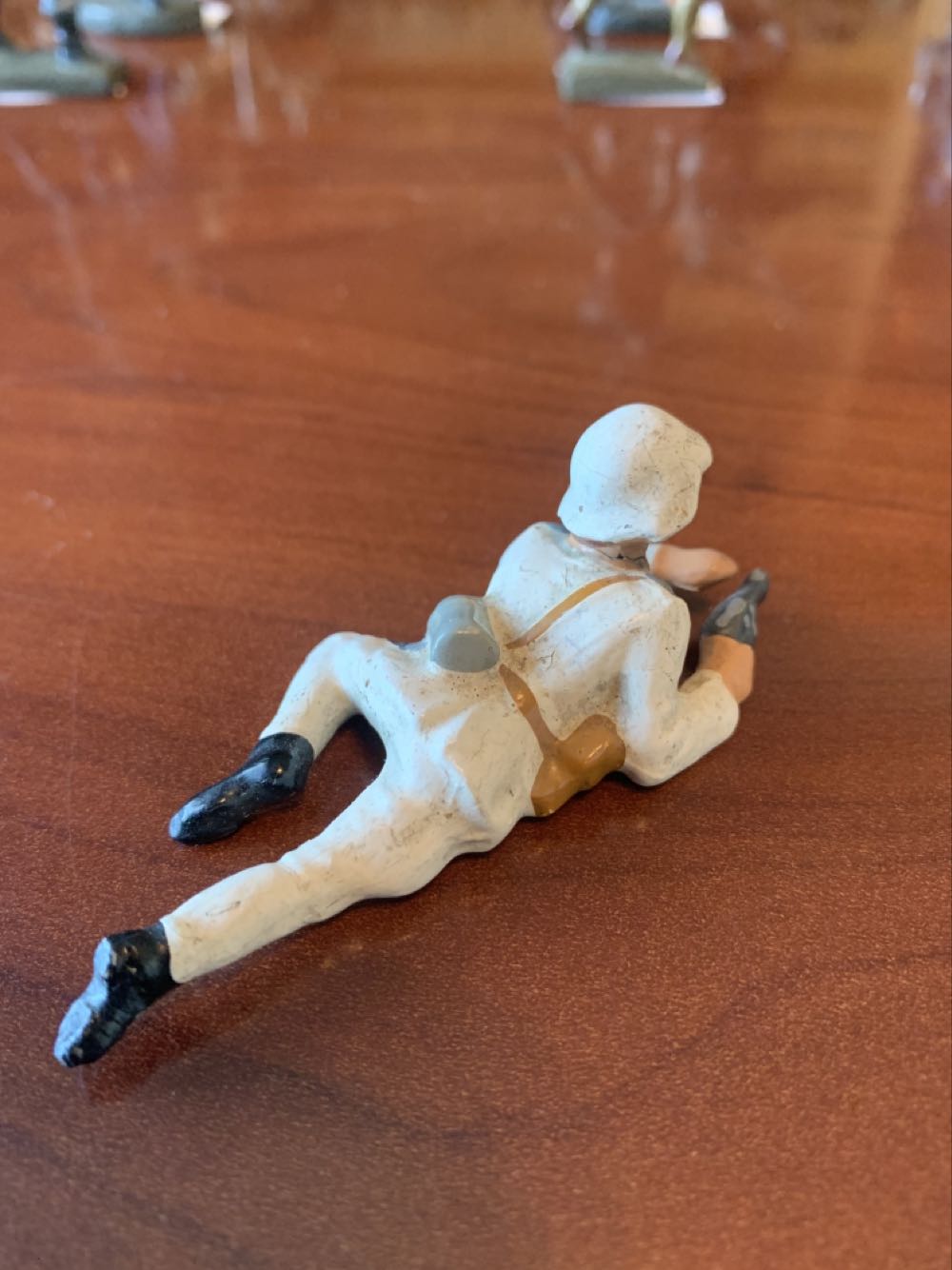 Lineol Swiss Winter Officer & Gun - Lineol (Swiss) action figure collectible - Main Image 2