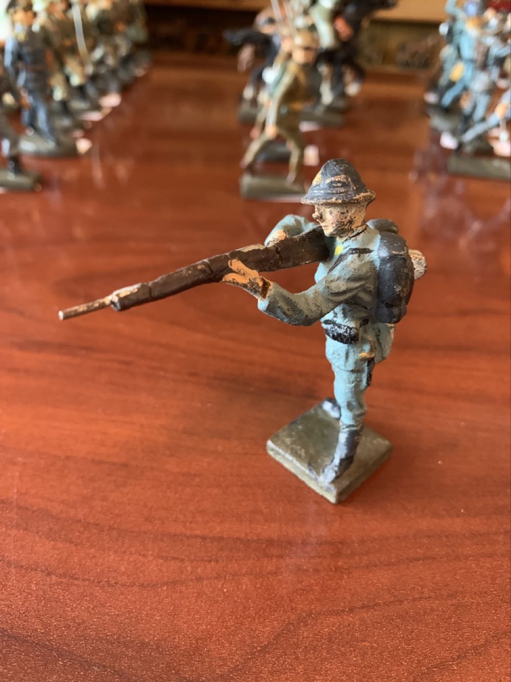 Funko Pop! Avengers 3 Infinity War Guardian’s Ship Groot Exclusive Deluxe Action Figure