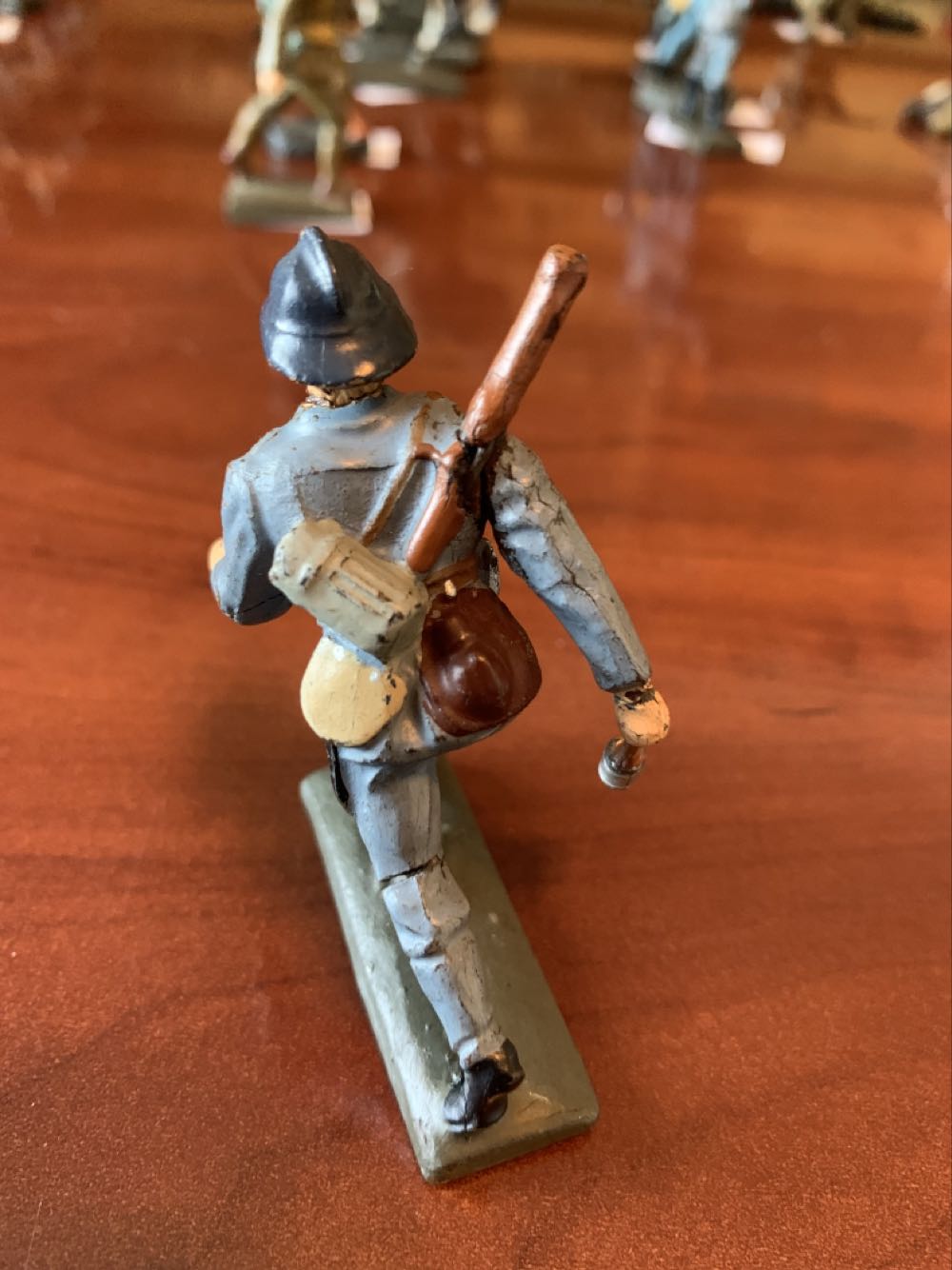 Lineol French Advancing With Grenade - Lineol (French) action figure collectible - Main Image 2