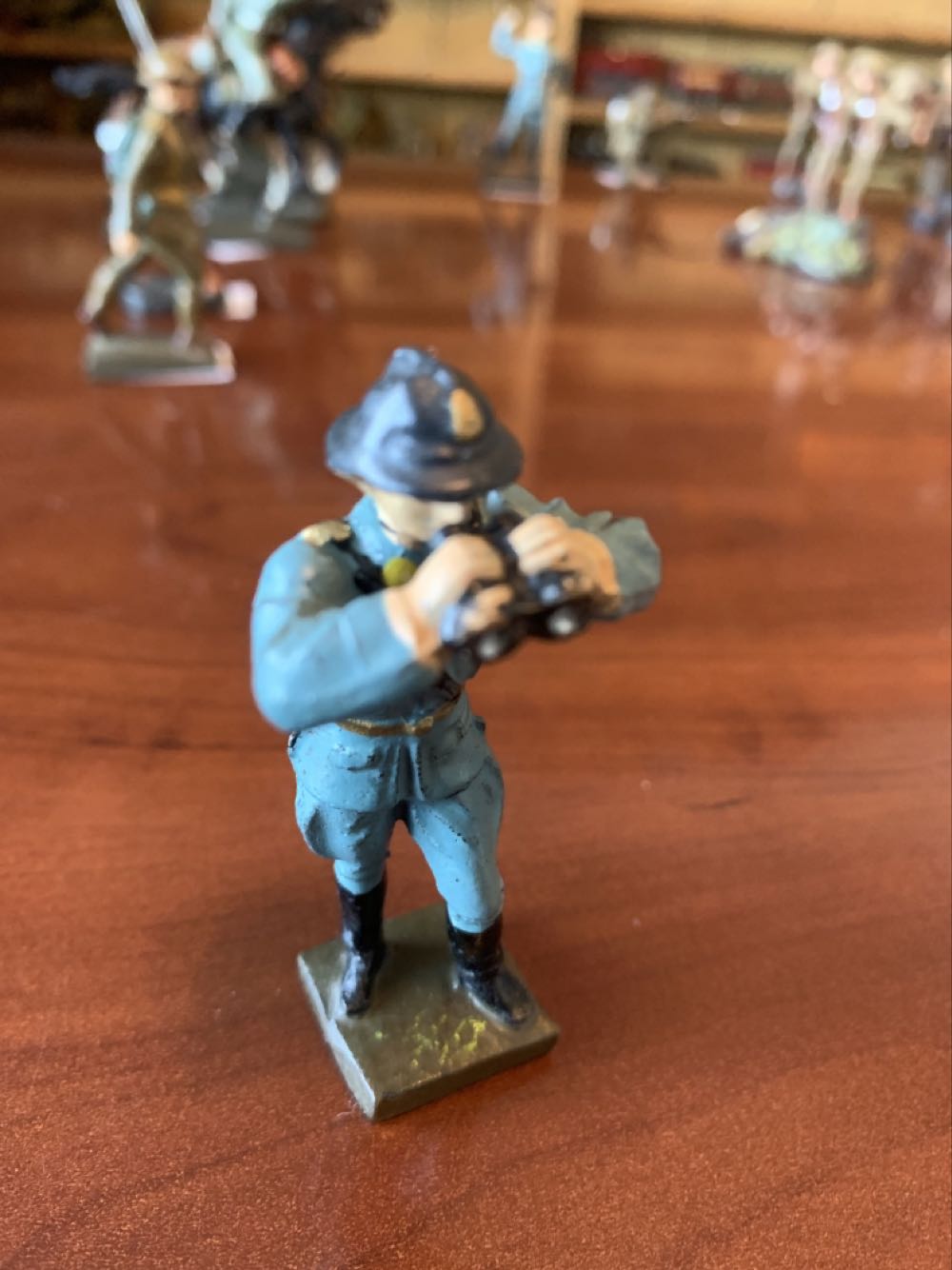 Lineol French Officer & Binoculars - Lineol (French) action figure collectible - Main Image 1