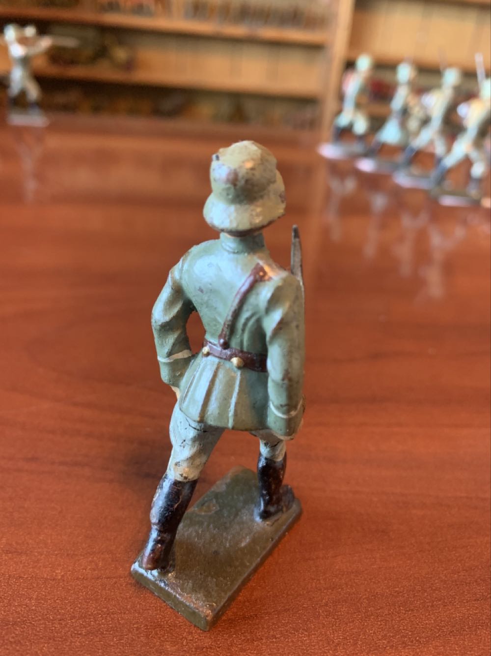 Lineol German Marching Officer & Sword - Lineol (German) action figure collectible - Main Image 2