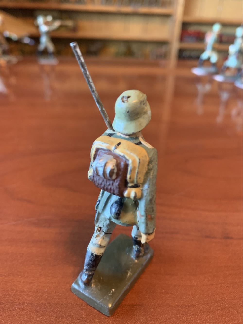 Lineol German Marching Rifle Shouldered - Lineol (German) action figure collectible - Main Image 2