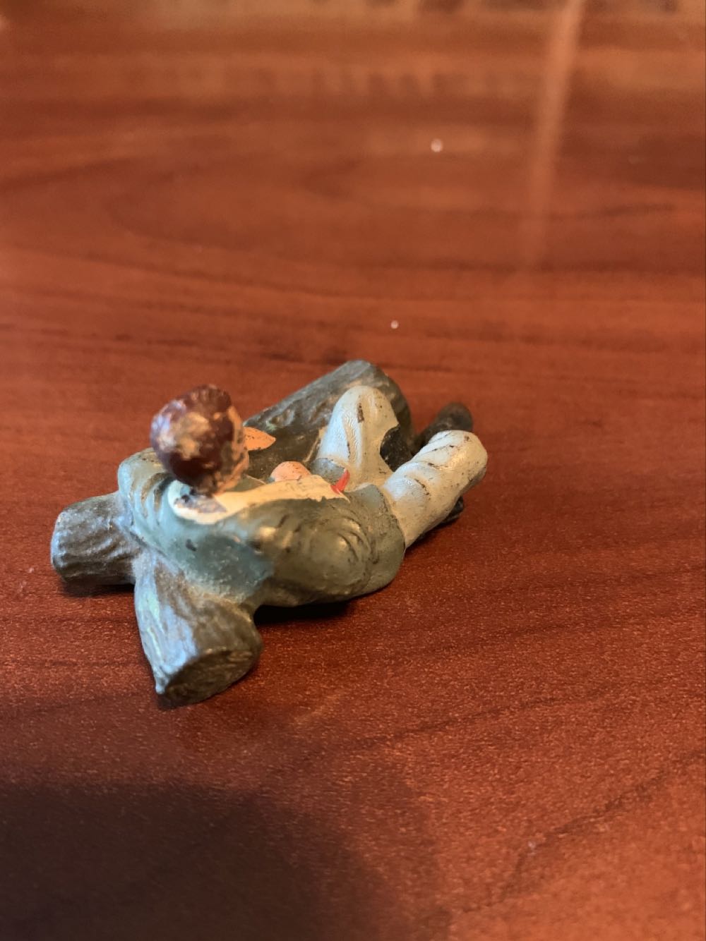 Lineol German Wounded On Log - Lineol (German) action figure collectible - Main Image 2