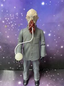 Halo - Master Chief Grappleshot Statue 