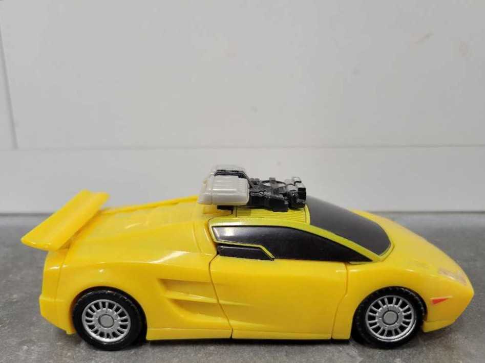 Sunstreaker Vehicle Mode  - Hasbro (Universe 2.0) action figure collectible - Main Image 3