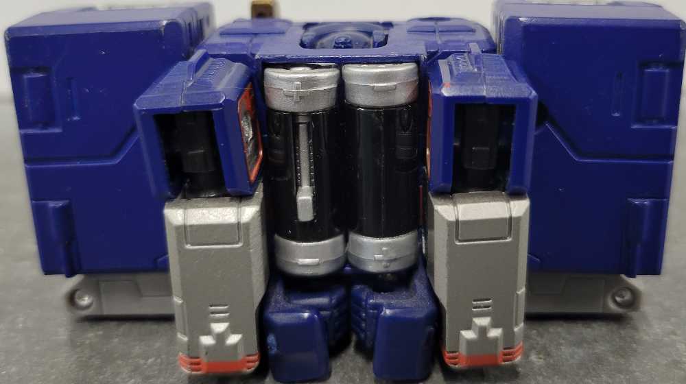 Soundwave With Laserbeak Alt Mode - Hasbro (Titanium) action figure collectible - Main Image 3