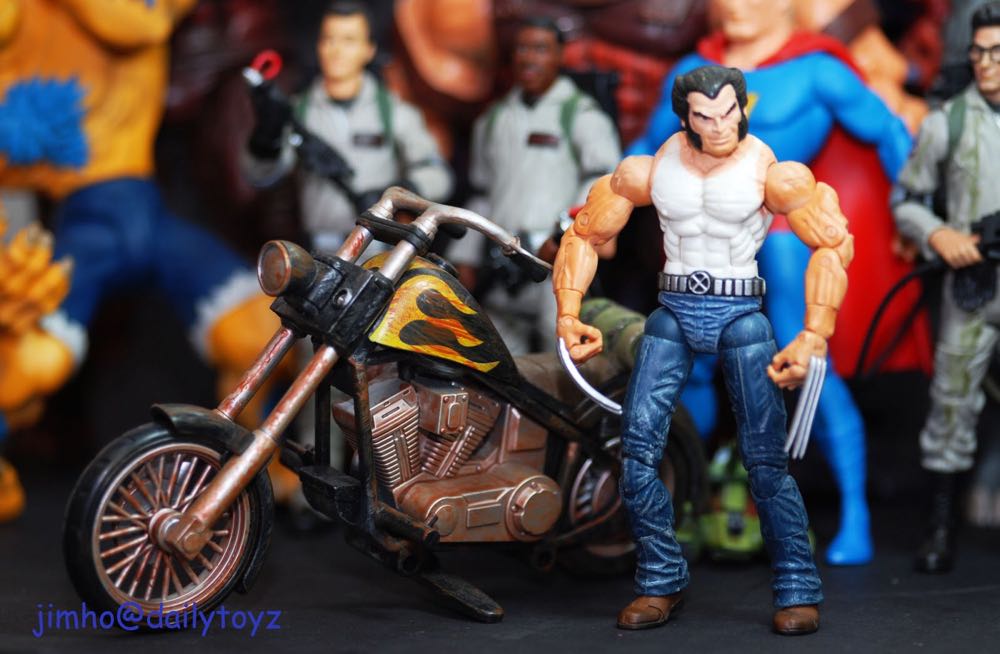Wolverine With Bike - Hasbro (Marvel Legends Rider Series) action figure collectible - Main Image 2