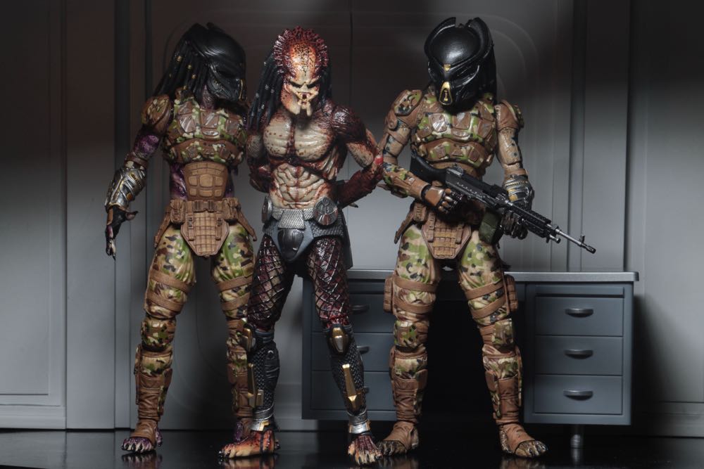 NECA Lab Escape Fugitive Predator  action figure collectible - Main Image 2