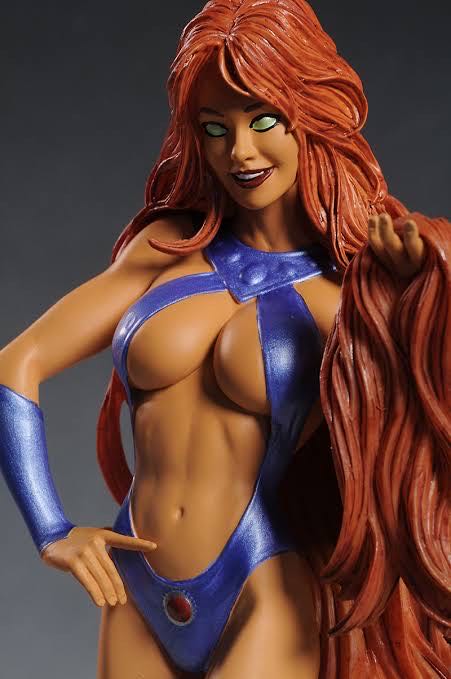 Starfire Statue - DC Collectibles (Adam Hughes Artist Series (Limited to 4000)) action figure collectible - Main Image 4