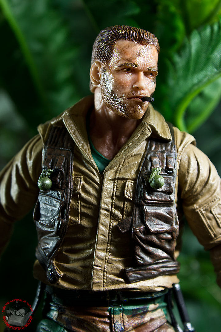 Series 08: Neca Jungle Extraction Dutch Predator  action figure collectible - Main Image 2