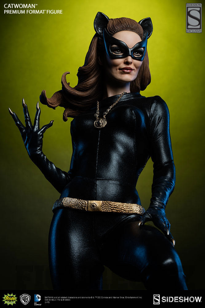 Catwoman Premium Format Figure - Sideshow Collectibles (Catwoman 1966 Julie Newmar (Limited to 750)) action figure collectible - Main Image 2