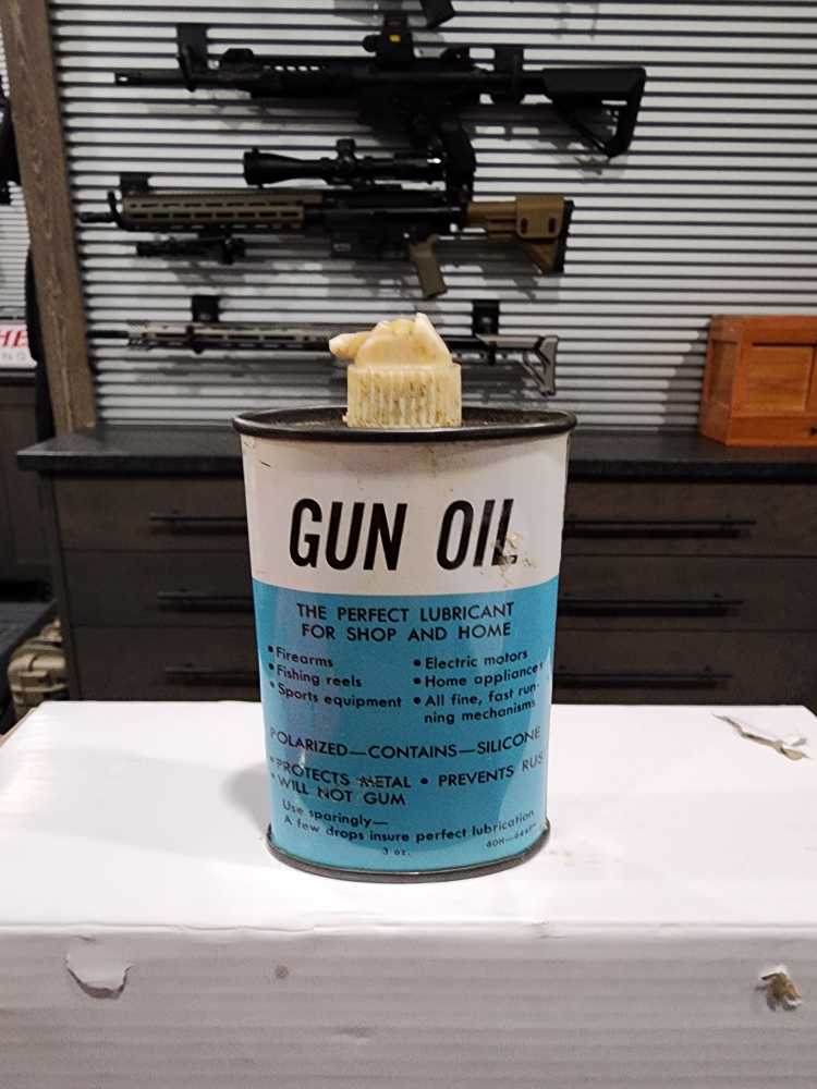 Western Field Gun Oil   action figure collectible - Main Image 2