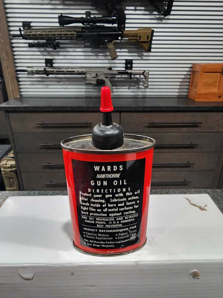 Wards Gun Oil   action figure collectible - Main Image 2