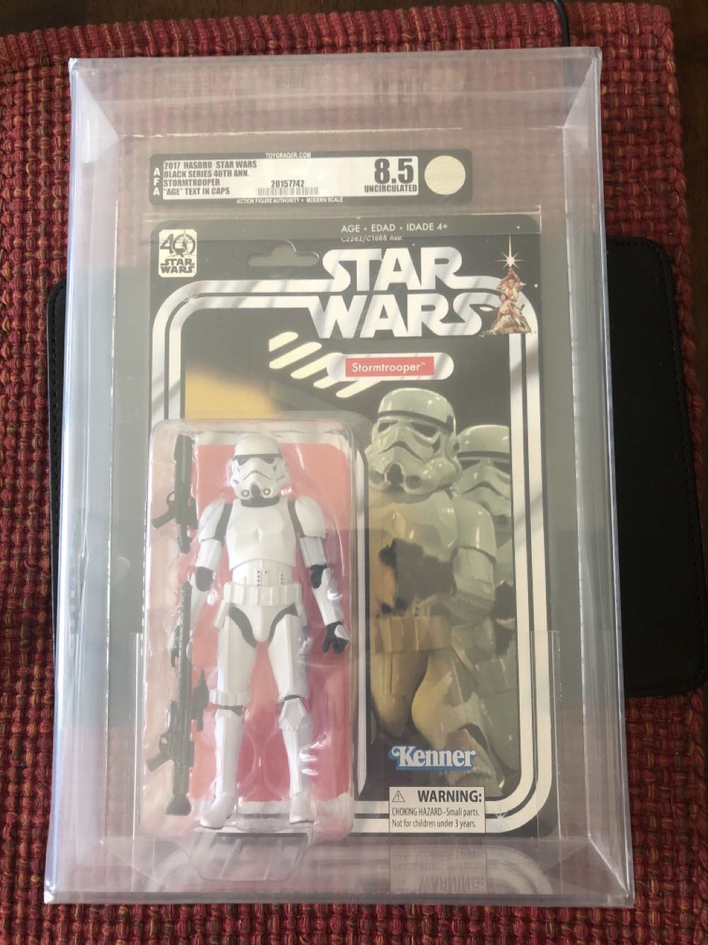 The Emperor  action figure collectible [Barcode 076281695709] - Main Image 3