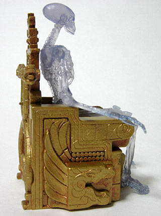 Indiana Jones 3.75” (KOTCS): CRYSTAL SKELETON with THRONE - Hasbro (Indiana Jones And The Kingdom Of The Crystal Skull) action figure collectible [Barcode 653569346098] - Main Image 4