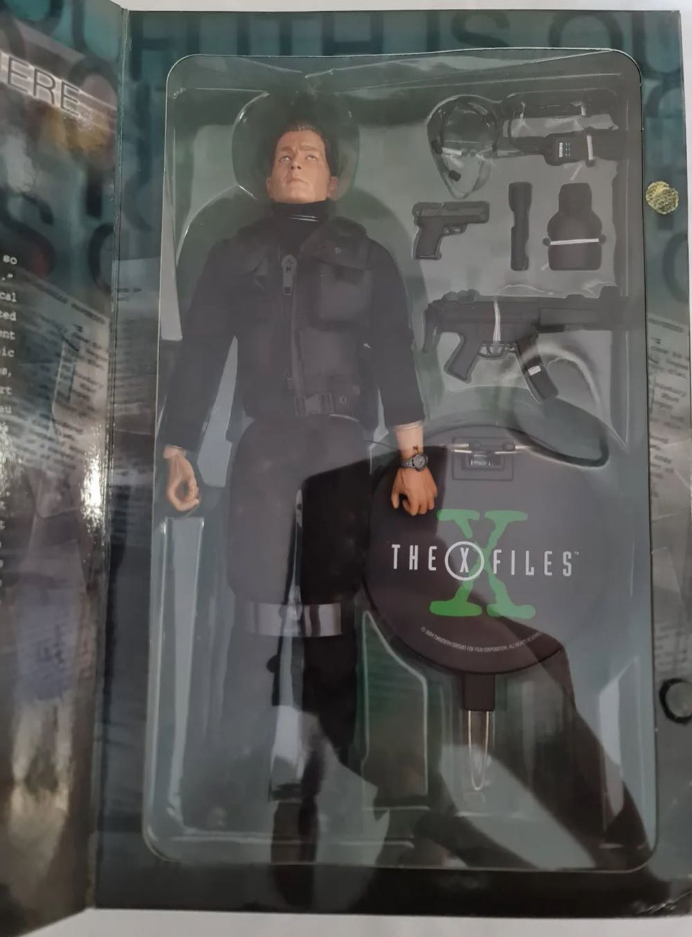 X-Files: Sideshow John Doggett  action figure collectible - Main Image 2