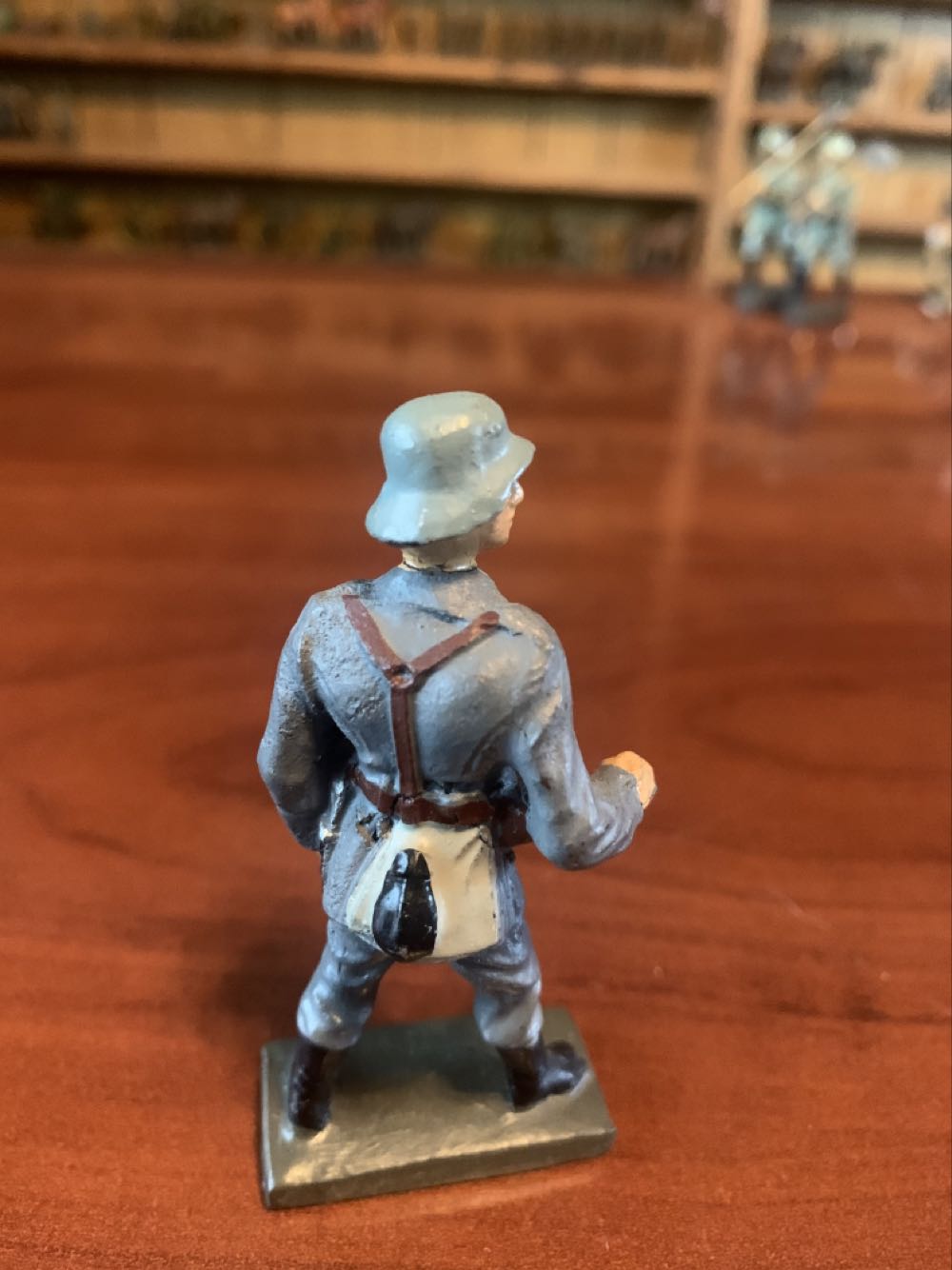 Lineol German Aircraft Pulling Trigger - Lineol (German) action figure collectible - Main Image 2