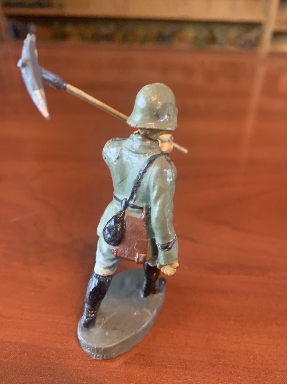 Elastolin German Marching With Pick - Elastolin (German) action figure collectible - Main Image 2