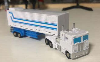 DW-E04W Prime Commander (White Limited) - Dr. Wu Studio (Transformers 3rd Party) action figure collectible - Main Image 4