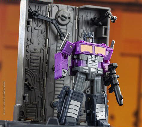 DW-E04P Prime Commander (Purple Limited) - Dr. Wu Studio (Transformers 3rd Party) action figure collectible - Main Image 3