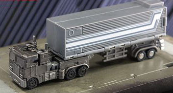 DW-E04D Prime Commander (Dormancy Limited) - Dr. Wu Studio (Transformers 3rd Party) action figure collectible - Main Image 4