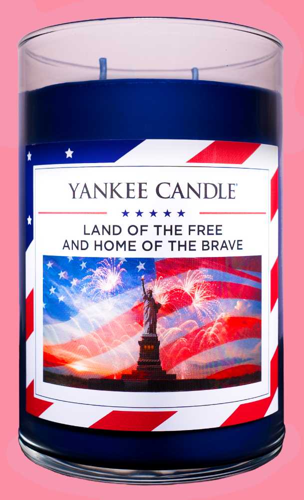 CANDLE: USA Patriotic Yankee  Land Of The Free And Home Of The Brave  2017 - Yankee Candle (USA Candles) action figure collectible [Barcode 886860561468] - Main Image 3