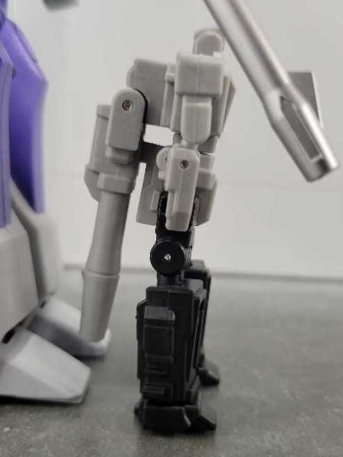 Haywire With Blurr Jabber FT-39 - Fanstoys (Masterpiece 1986) action figure collectible - Main Image 2