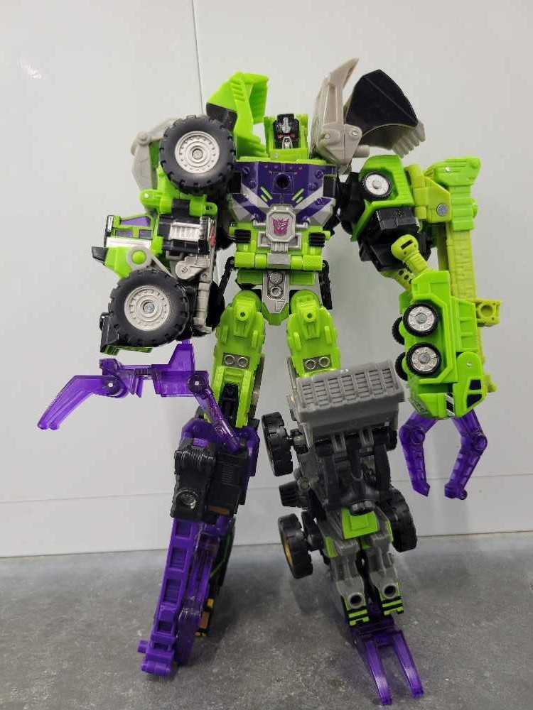 Devastator Maximus - Hasbro (Classics) action figure collectible - Main Image 2