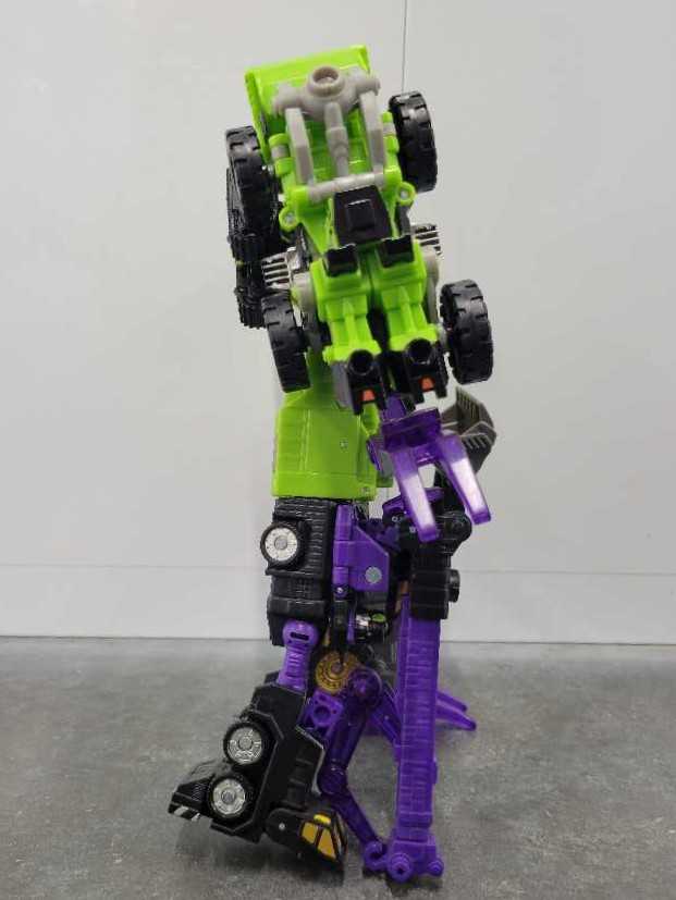 Devastator Maximus - Hasbro (Classics) action figure collectible - Main Image 3