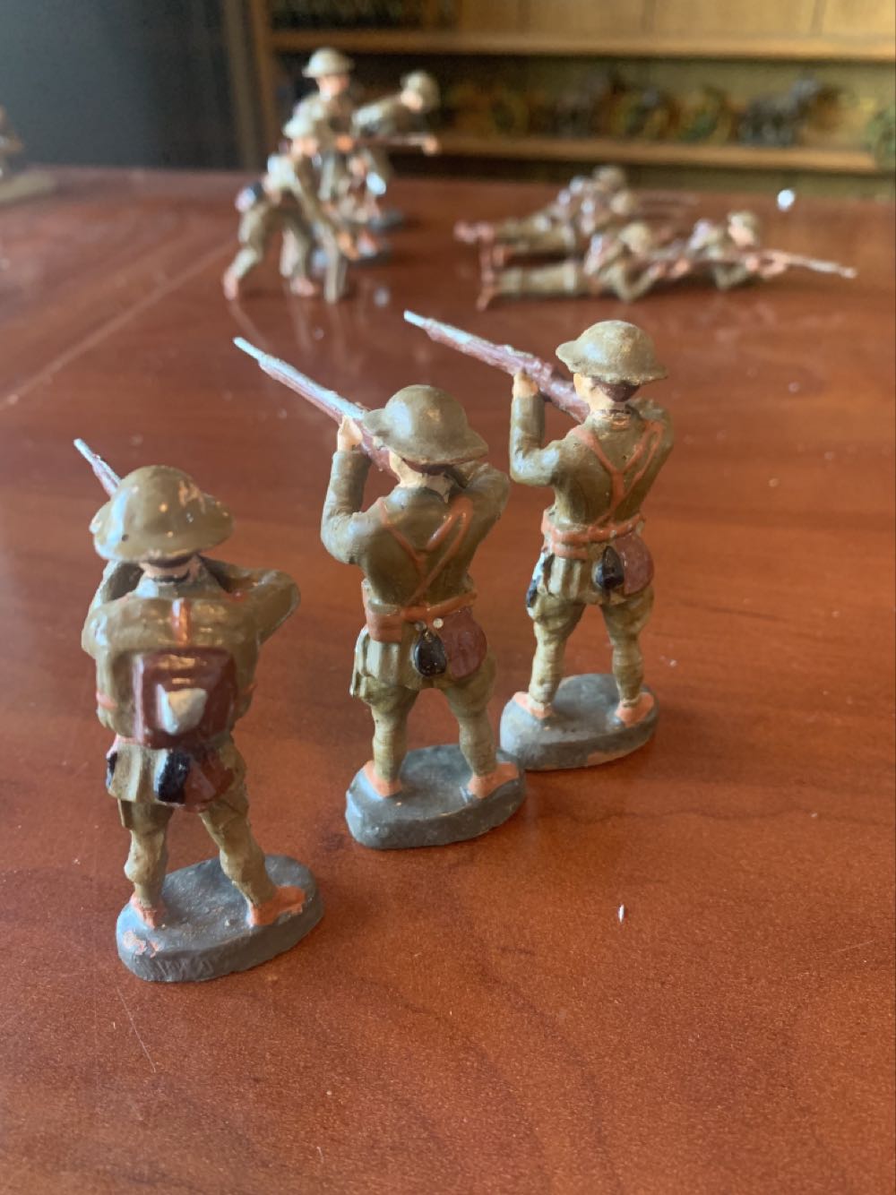 Elastolin USA Standing Firing Rifle - Elastolin (USA) action figure collectible - Main Image 2