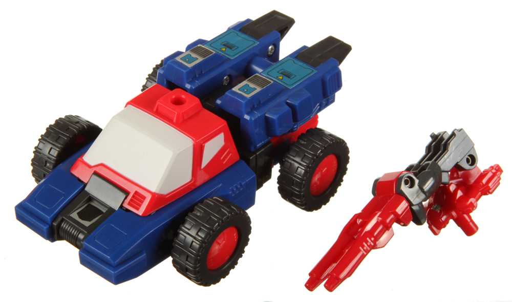 Crosshairs - Hasbro (Transformers G1) action figure collectible - Main Image 2