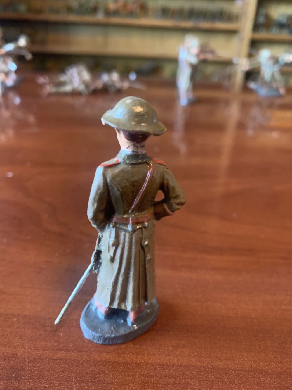 Unmarked USA Officer Standing & Trenchcoat - Unmarked (USA) action figure collectible - Main Image 2