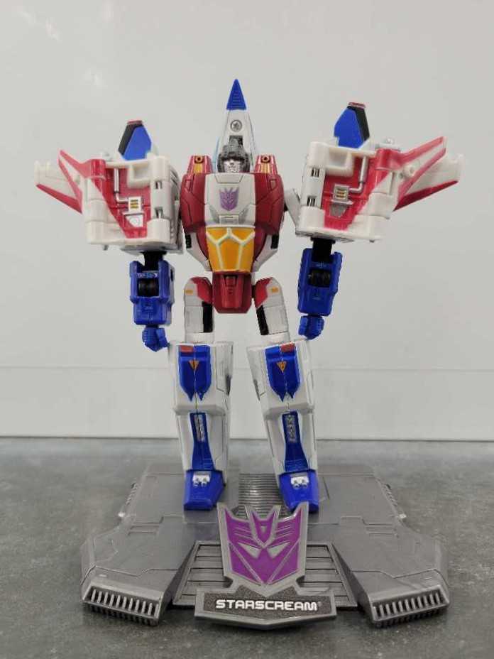 Starscream, The WWI Robot Mode - Hasbro (Titanium) action figure collectible - Main Image 2