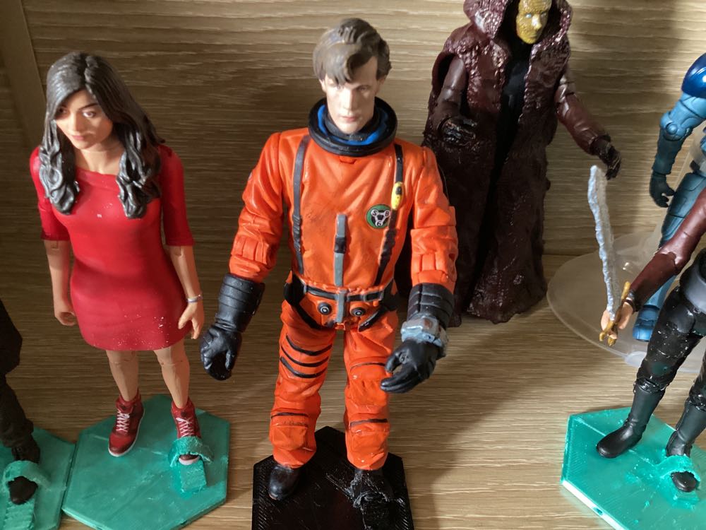 H5034 Sarken Mercenaries Figures Sealed ...